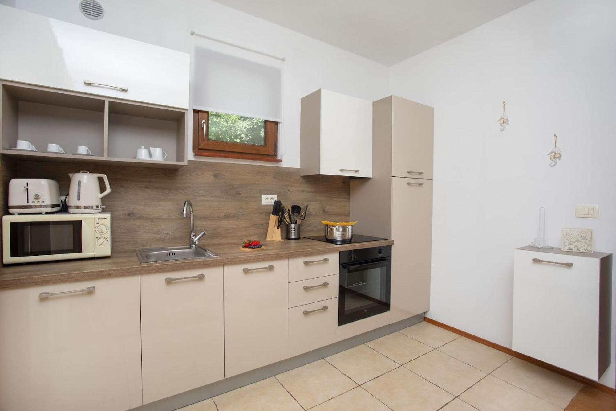 Holiday Home Deborah With Private Pool لابين المظهر الخارجي الصورة